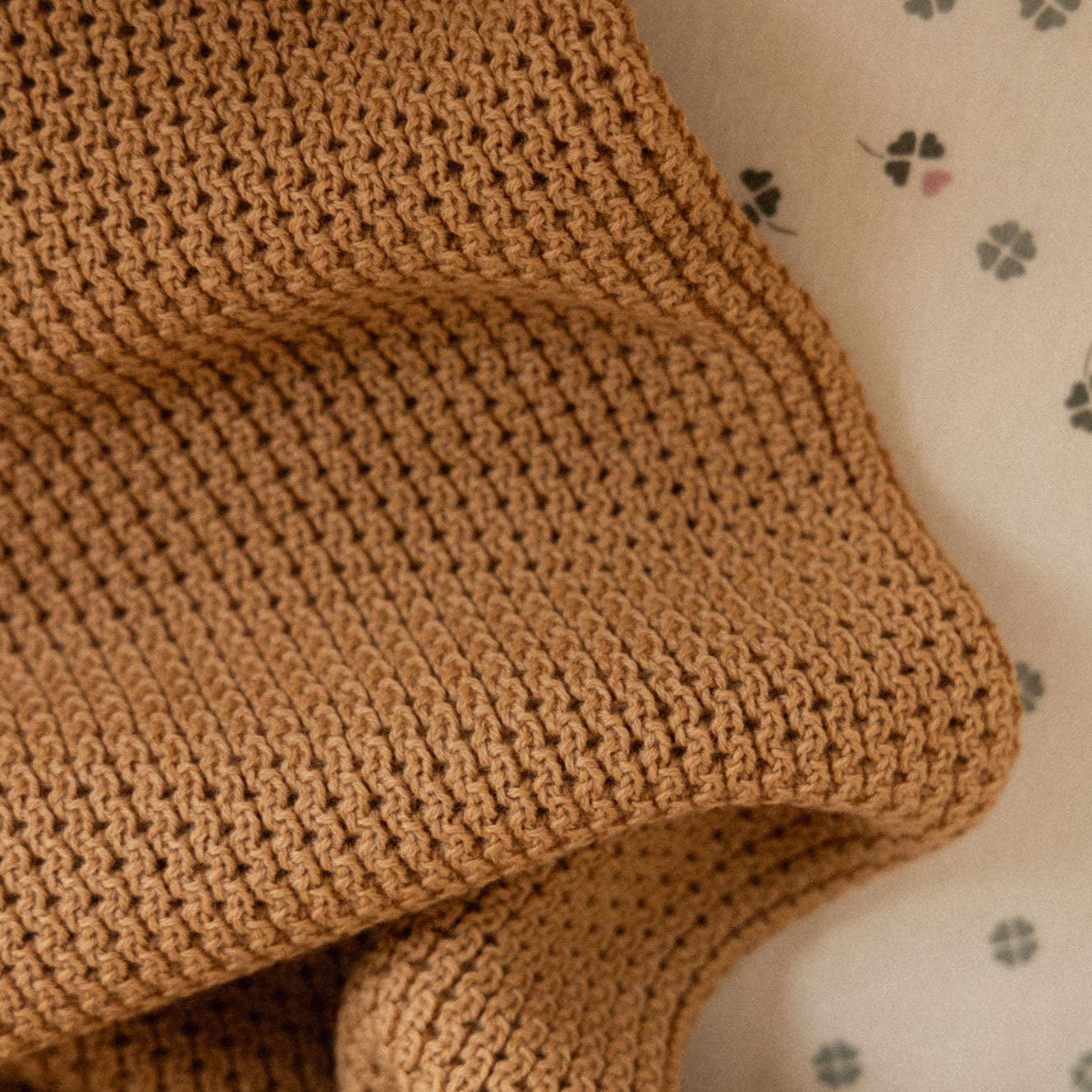 MERINO KNIT BLANKET | Caramel-Web-hover