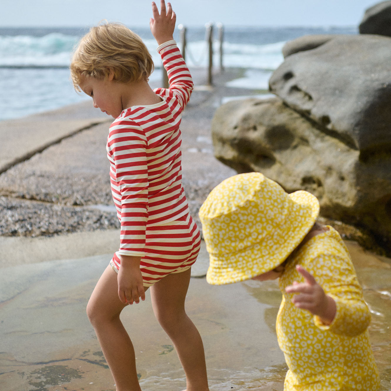 SPLASH SUNHAT | Kitchen Garden Freesia Print-Extra Img - 1