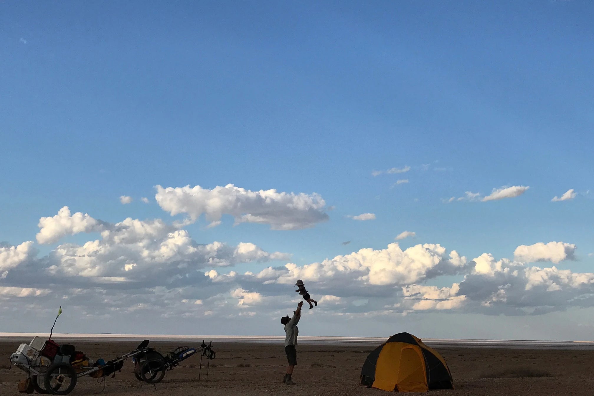 Walking Across Australia With The Jonesy's | Living