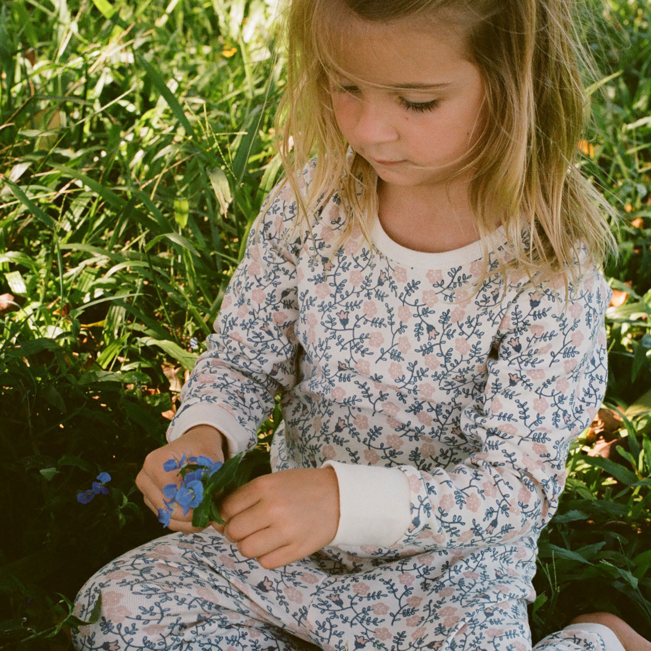 2PC LONG SLEEVE PYJAMAS | Betsy Belle Rose Print-Web-hover